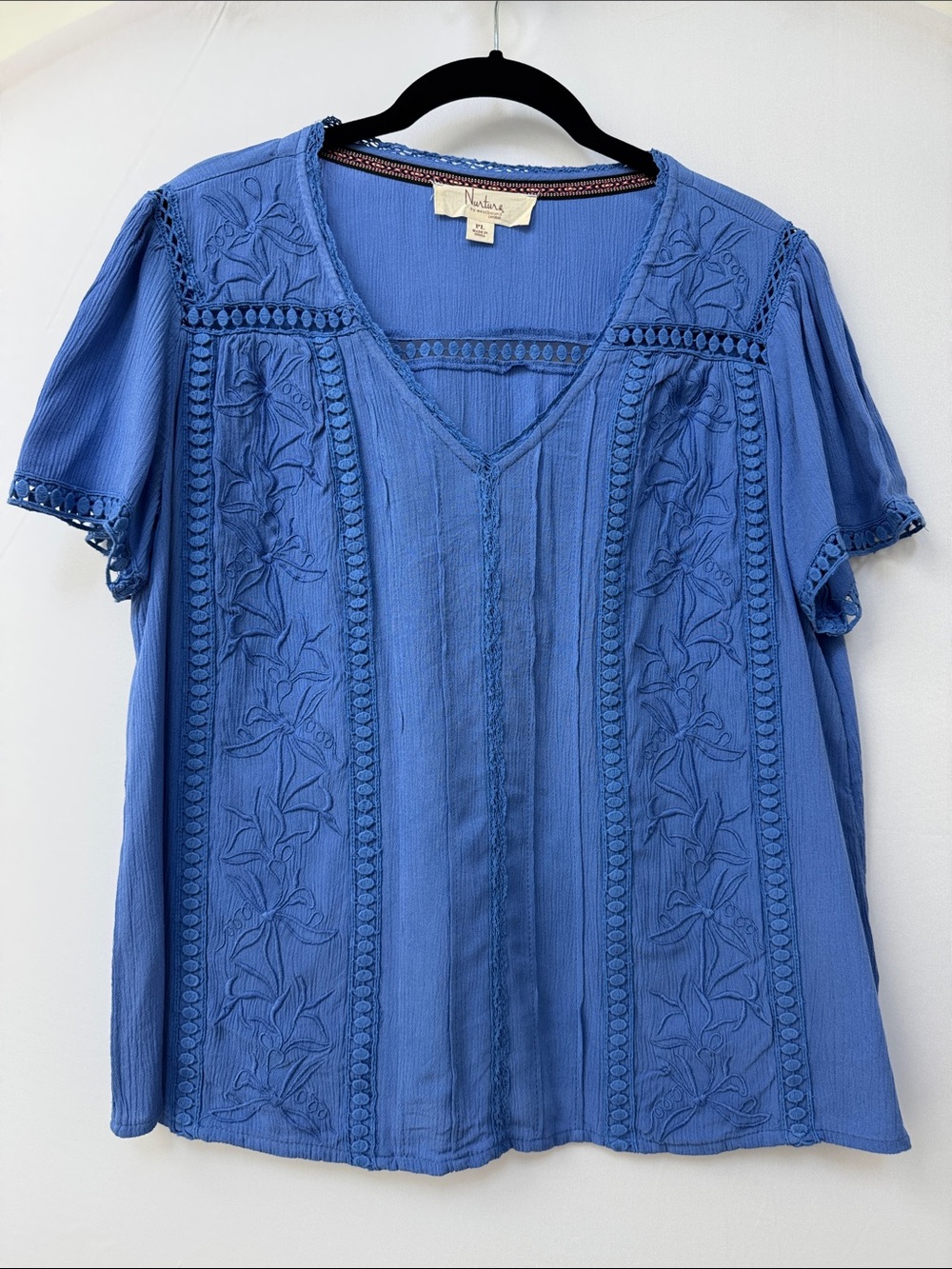 Nurture by Westbound Petites Blue Embroidered V-Neck Blouse